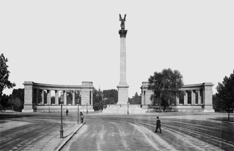 Felállítása után néhány évvel, 1905-ben. Foto: Fortepan