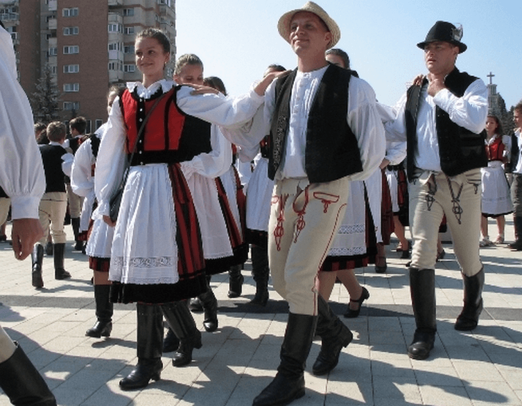 Magyar népviselet Budapest