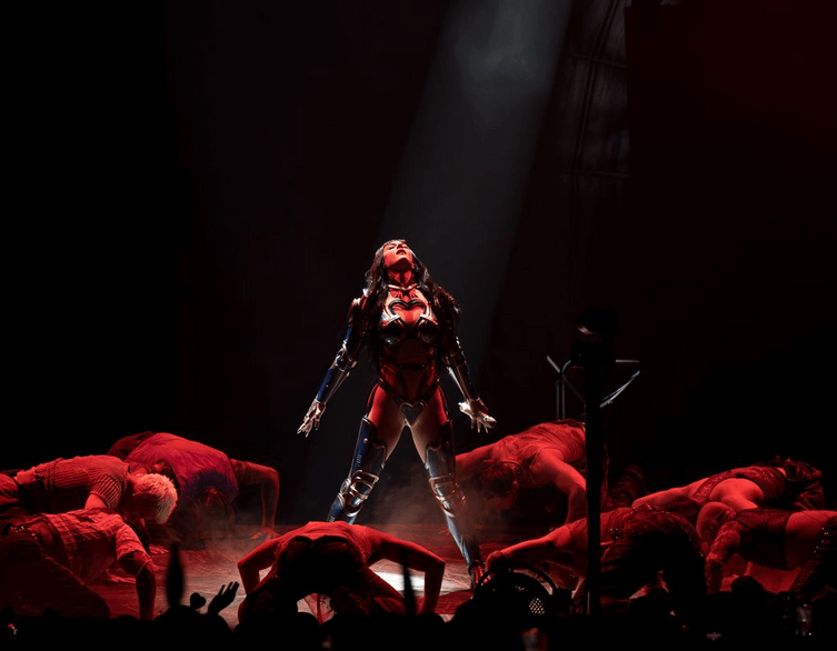 Katy Perry és a budapesti dóm titkai