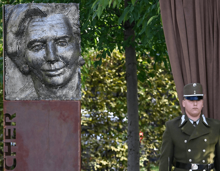 A Vaslédi szobra Budapesten