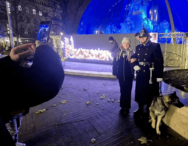 Retro rendőrök karácsonyi vásár Budapest